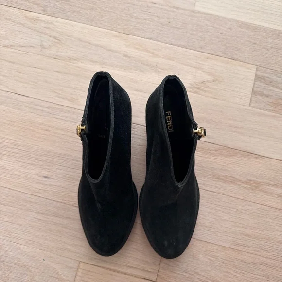 FENDI NEVER BEEN WORN Black Women's Ankle Boots - Picture 4 of 4